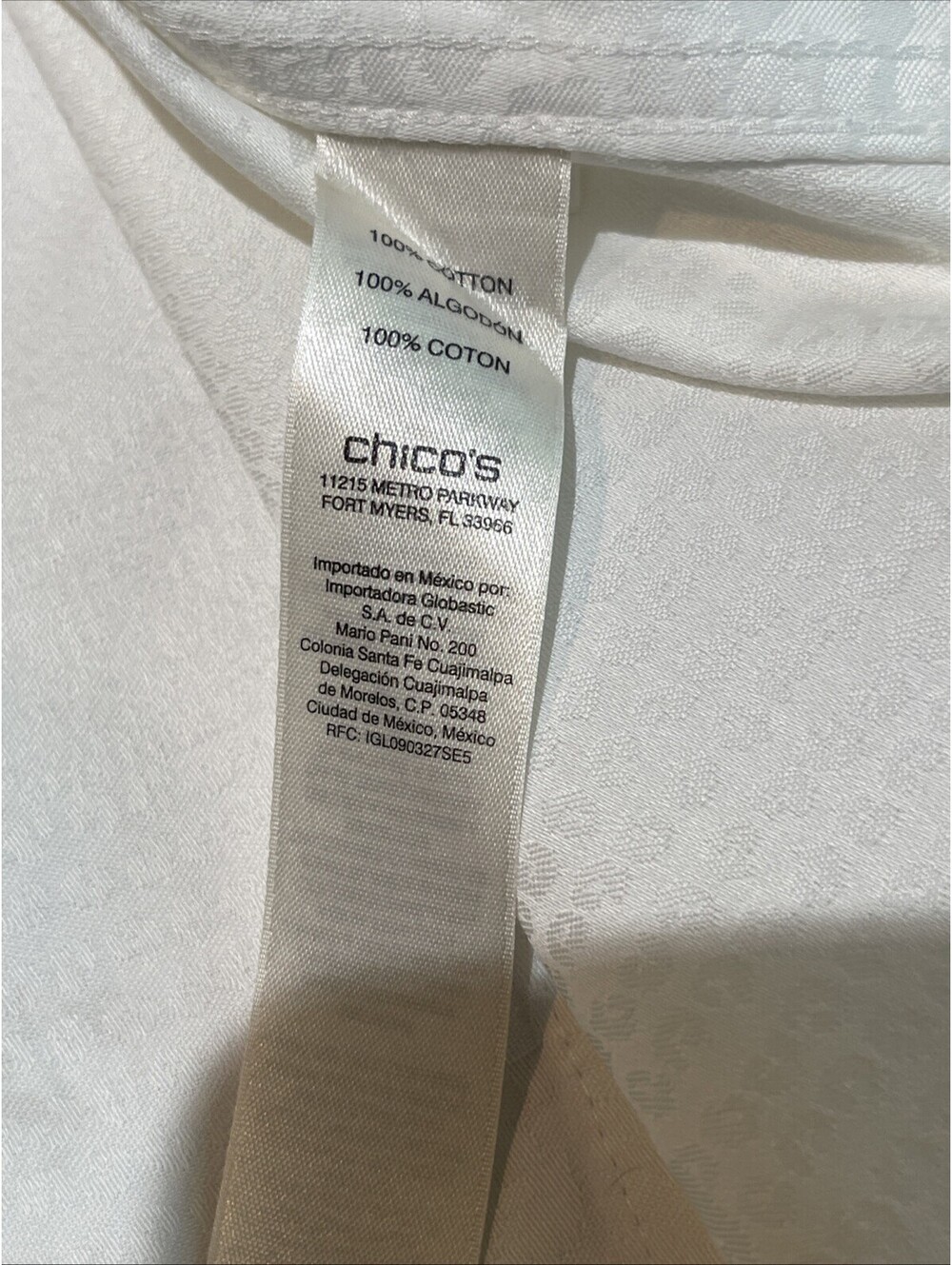 Chicos size 4 Women’s White 100% Cotton White On White Cheetah Print Shirt 48-50 - Picture 6 of 7